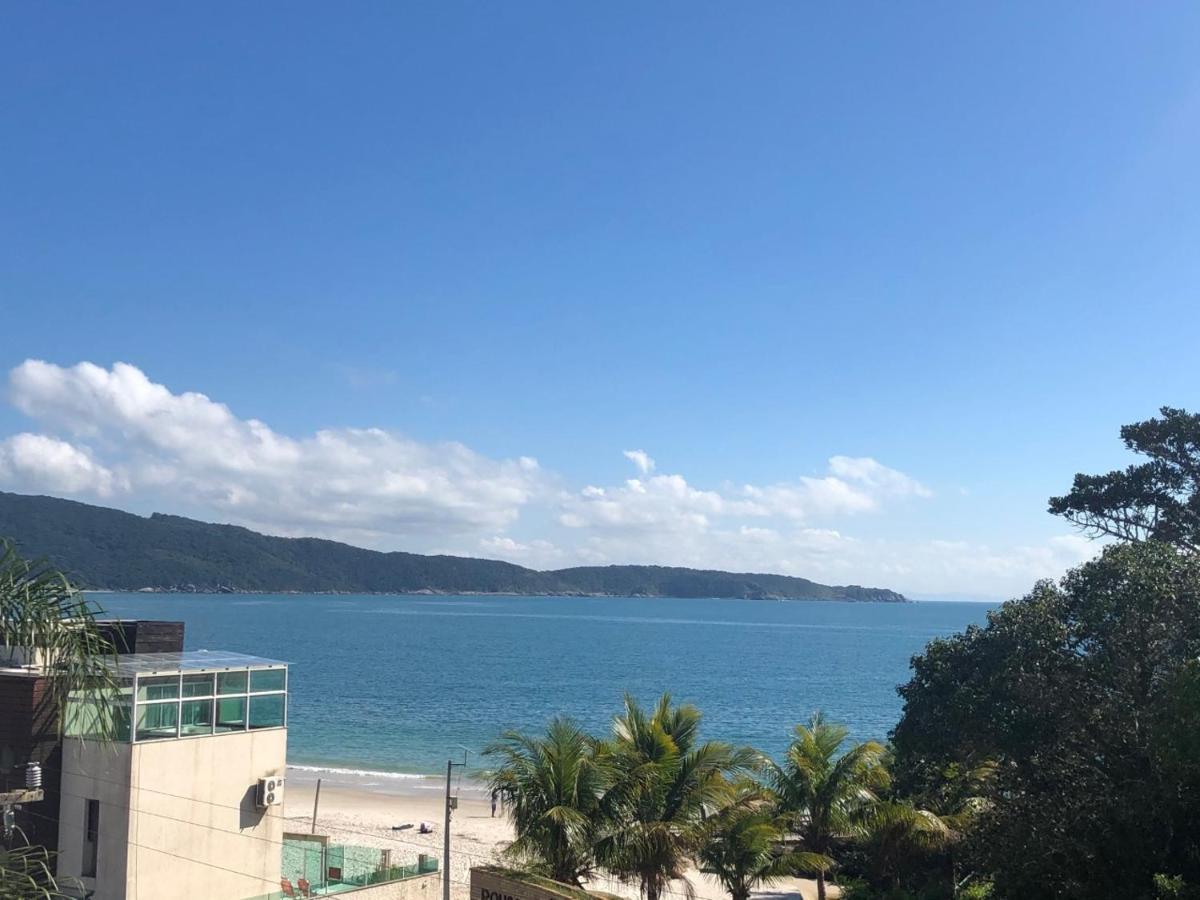 Apartamento Frente Mar Com 02 Suites Бомбиньяс Экстерьер фото